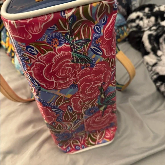 Consuela Classic Tote - Picture 4 of 4